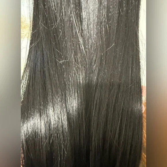 HAIR, 28” Straight, Center Part, Jet Black - Picture 11 of 11